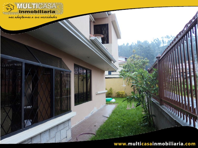 Casa en venta a Crédito Sector Colegio Borja Cuenca-Ecuador