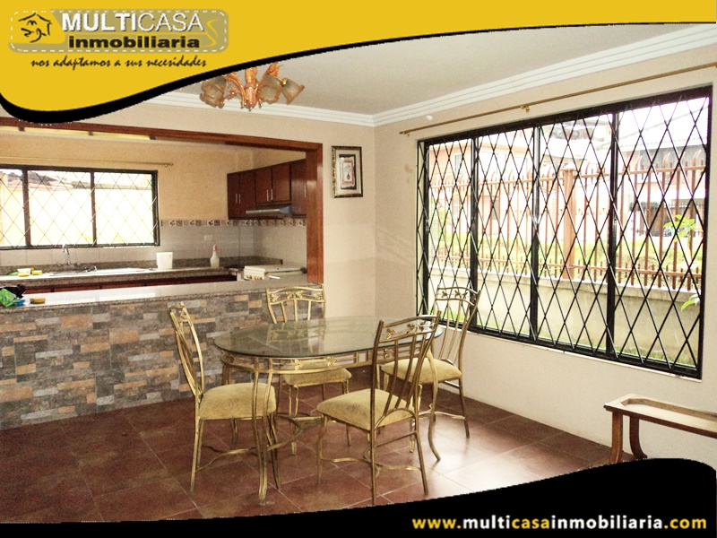 Casa en venta a Crédito Sector Colegio Borja Cuenca-Ecuador