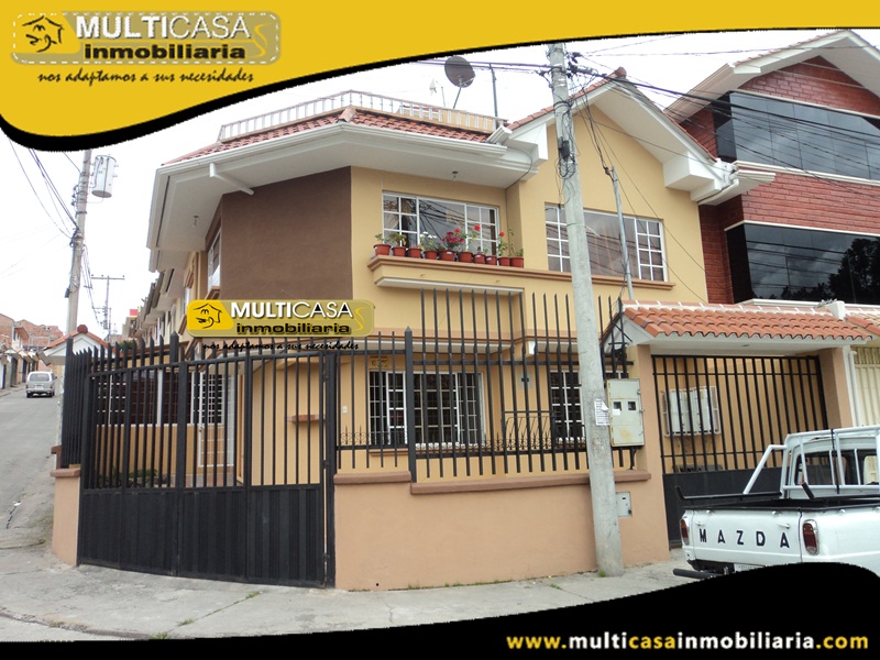 Casa de Dos Departamentos en Venta a Crédito Sector Cdla Católica