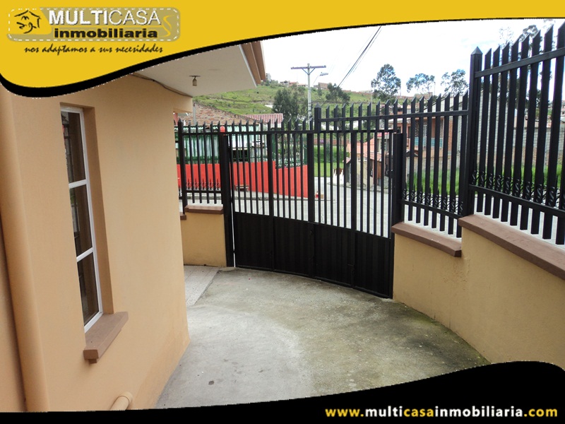 Casa de Dos Departamentos en Venta a Crédito Sector Cdla Católica