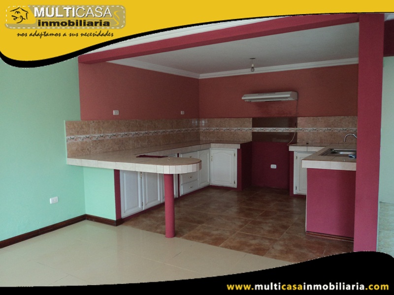 Casa de Dos Departamentos en Venta a Crédito Sector Cdla Católica