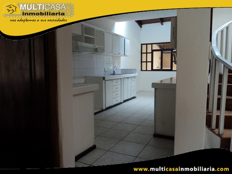 Casa de Arriendo Sector Av. 12 de Octubre. Cuenca-Ecuador