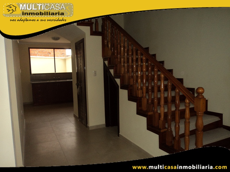 Casa en Venta a Crédito Sector Colegio Borja Cuenca - Ecuador