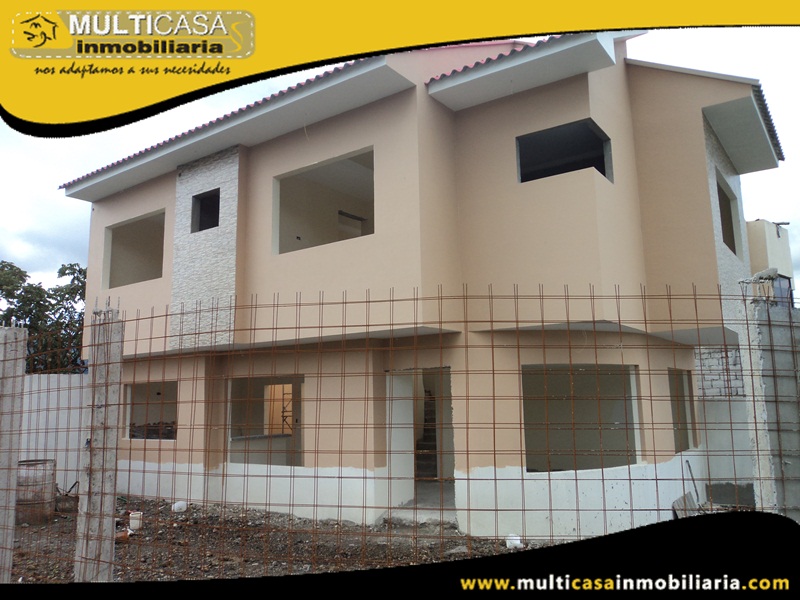 Casa en Venta por Terminar a Crédito Sector Colegio Borja Cuenca - Ecuador