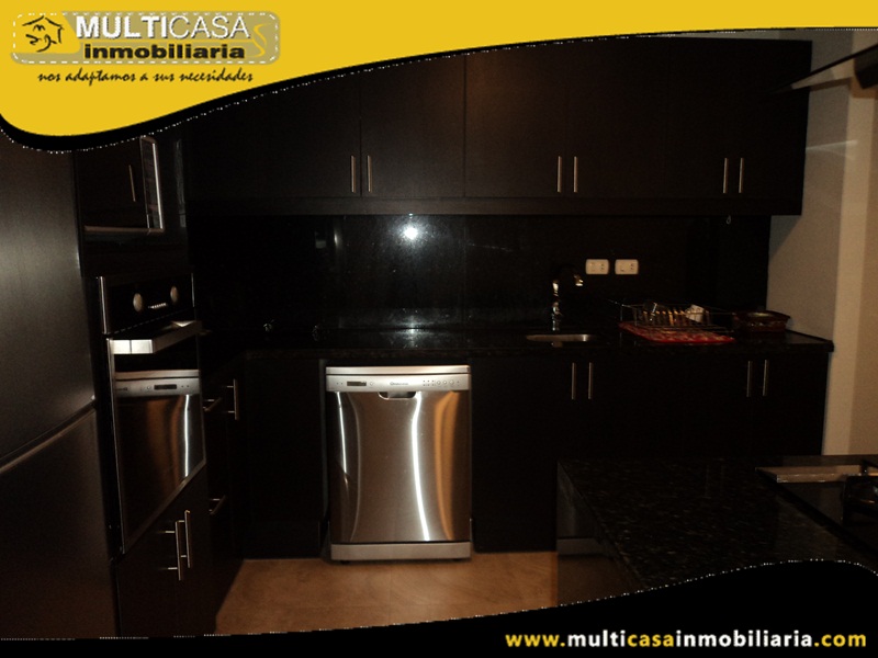 Suite de Venta a Crédito Sector Av. 12 de Abril Cuenca-Ecuador