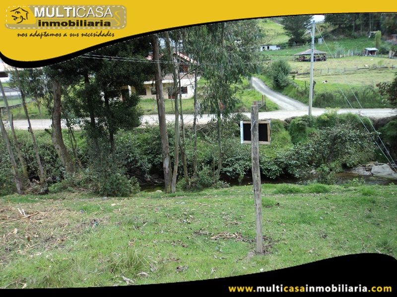 Casa con Terreno en Venta a Crédito Sector Santa Ana- El Valle Cuenca-Ecuador