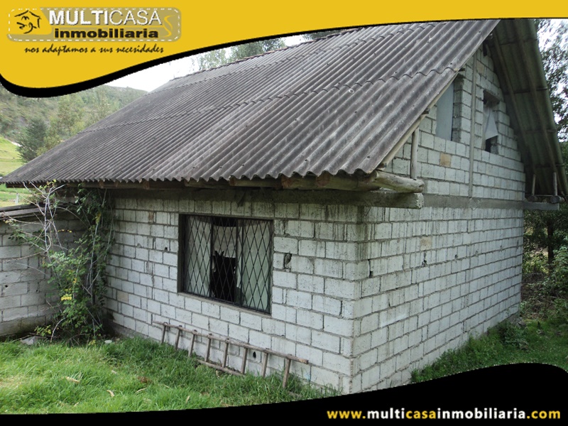 Casa con Terreno en Venta a Crédito Sector Santa Ana- El Valle Cuenca-Ecuador