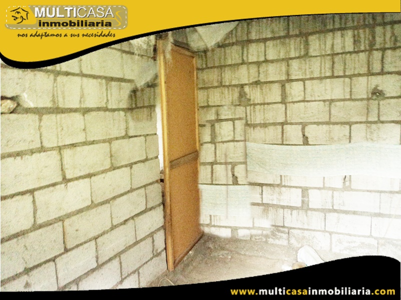 Casa con Terreno en Venta a Crédito Sector Santa Ana- El Valle Cuenca-Ecuador