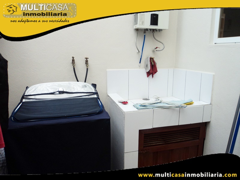 Casa en Venta a Crédito en Condominio Privado Sector Av. Loja Cuenca Ecuador