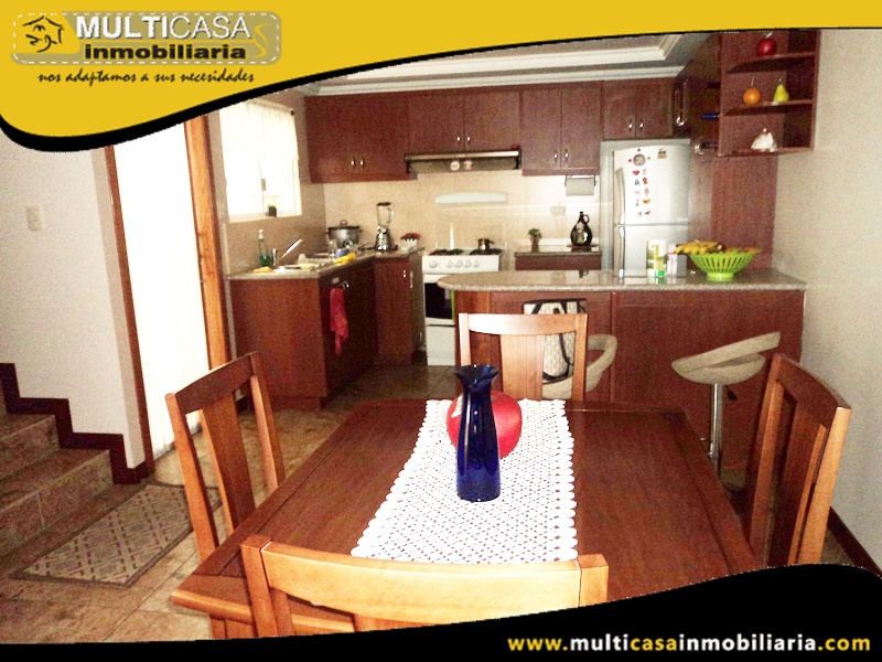 Casa en Venta a Crédito en Condominio Privado Sector Av. Loja Cuenca Ecuador