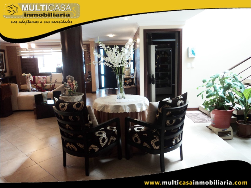 Casa Comercial en Venta a Crédito Sector el Cebollar Cuenca-Ecuador