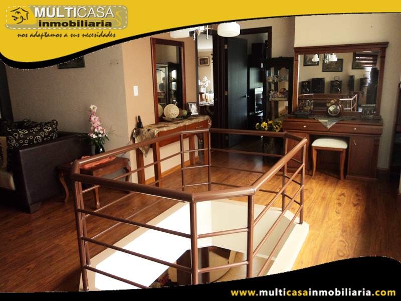 Casa Comercial en Venta a Crédito Sector el Cebollar Cuenca-Ecuador