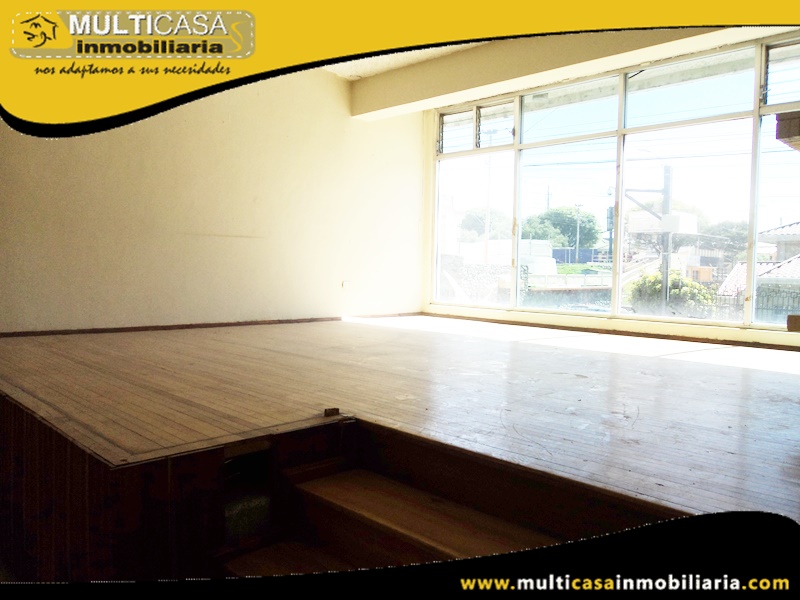 Terreno Comercial en Venta a Crédito Sector Remigio Crespo Cuenca-Ecuador