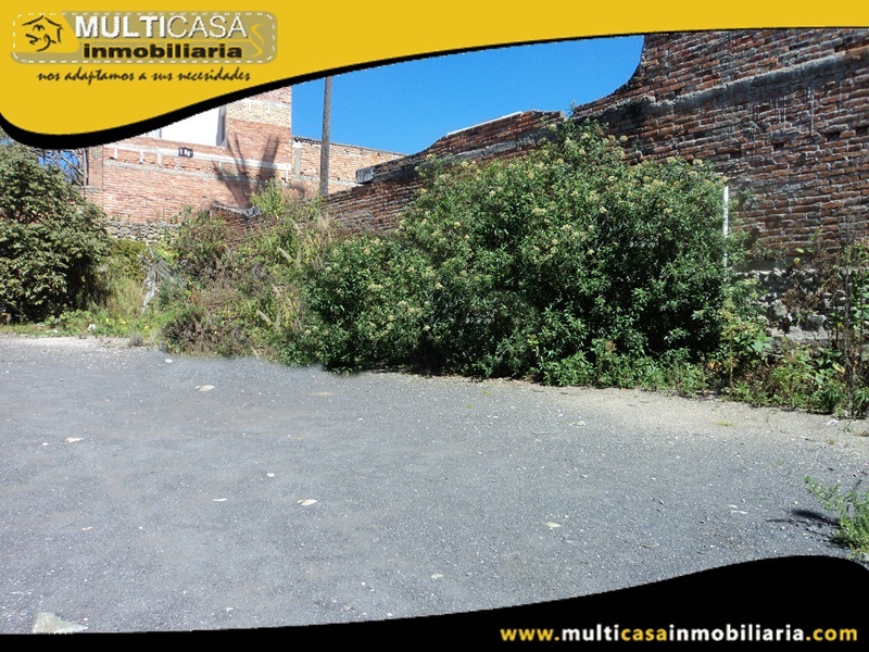 Terreno Comercial en Venta a Crédito Sector Remigio Crespo Cuenca-Ecuador