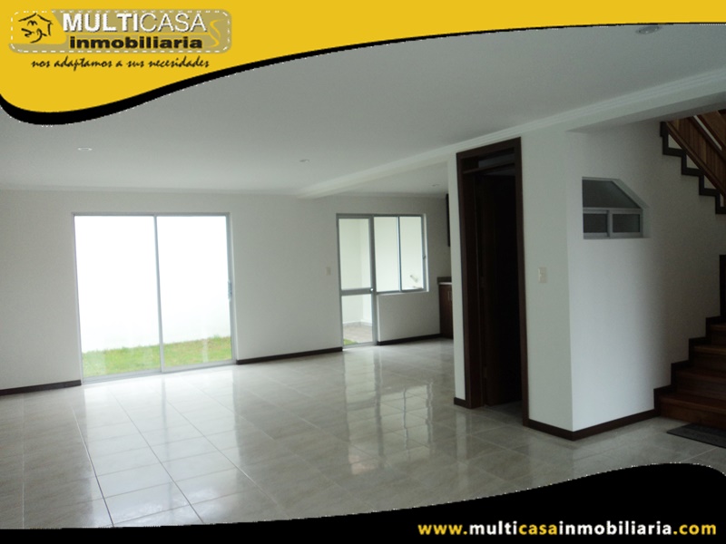 Casa en Venta a Crédito con Cuatro Dormitorios Sector Racar Cuenca -Ecuador