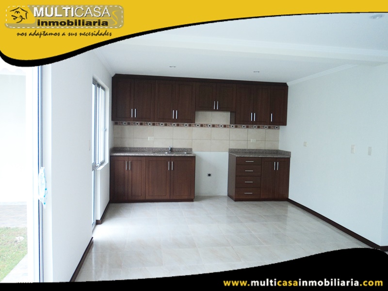 Casa en Venta a Crédito con Cuatro Dormitorios Sector Racar Cuenca -Ecuador