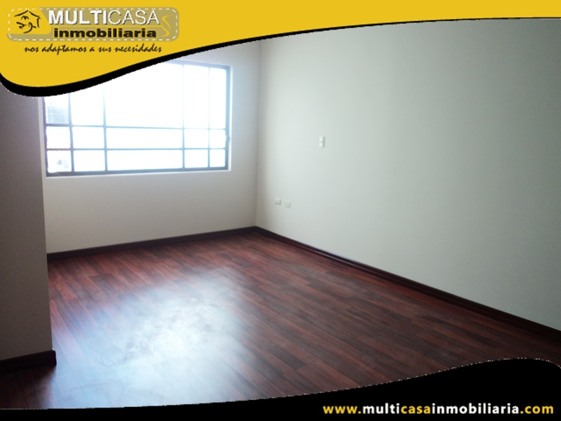 Casa en Venta a Crédito Sector Juan Pablo II Cuenca- Ecuador