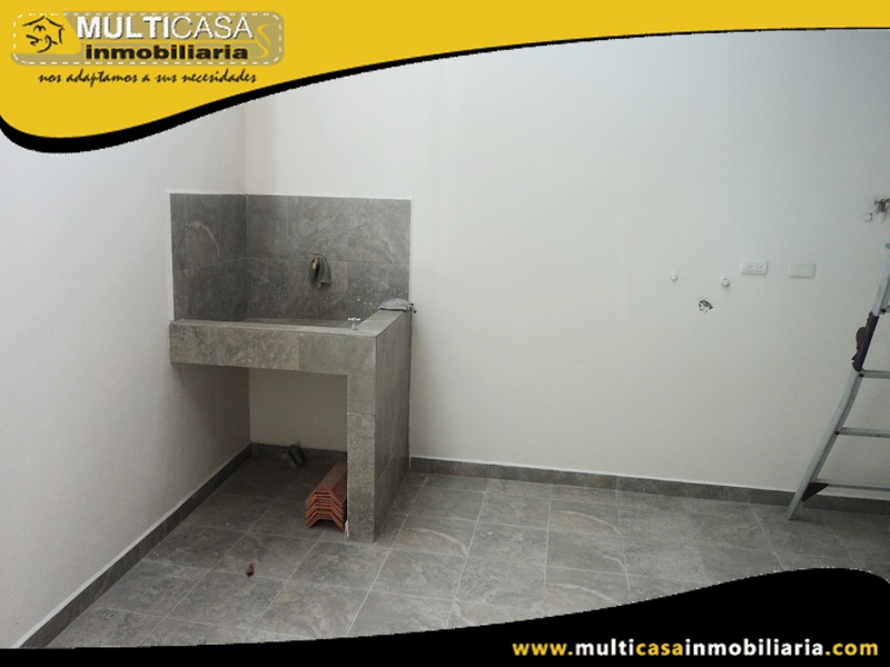 Casa en Venta a Crédito Sector Juan Pablo II Cuenca- Ecuador
