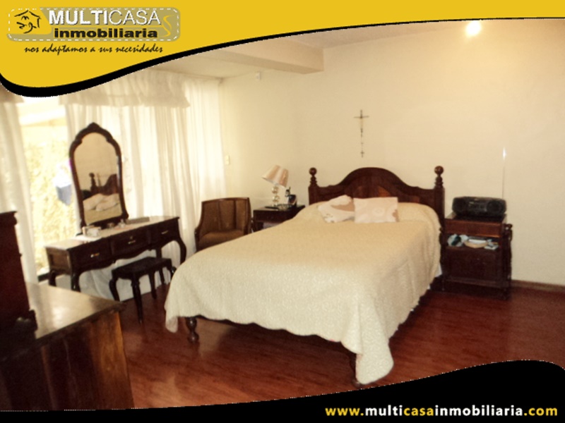 Casa en Venta a Crédito Sector Av. 10 de Agosto Cuenca-Ecuador