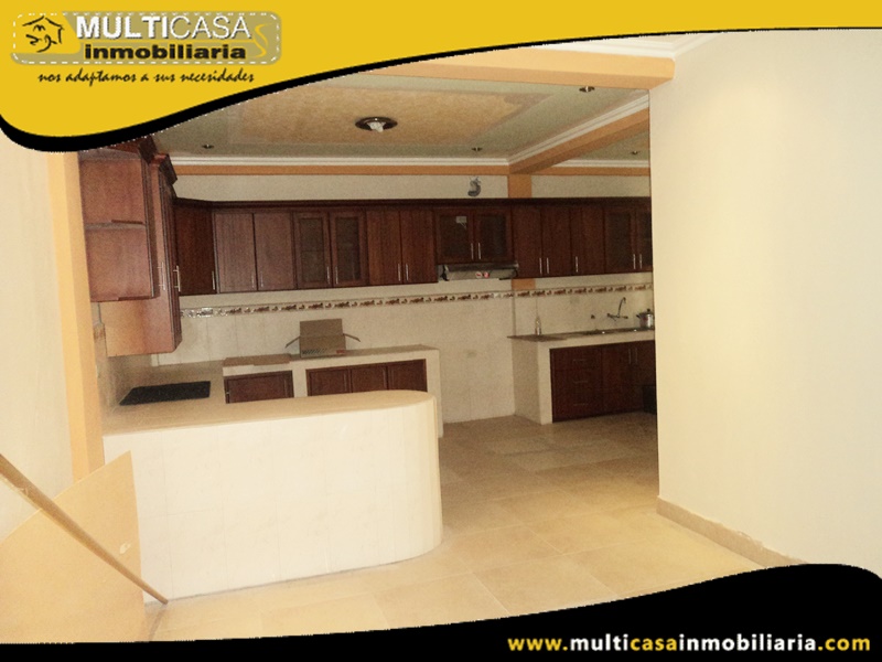 Casa Comercial en Venta a Crédito Cañar-Ecuador