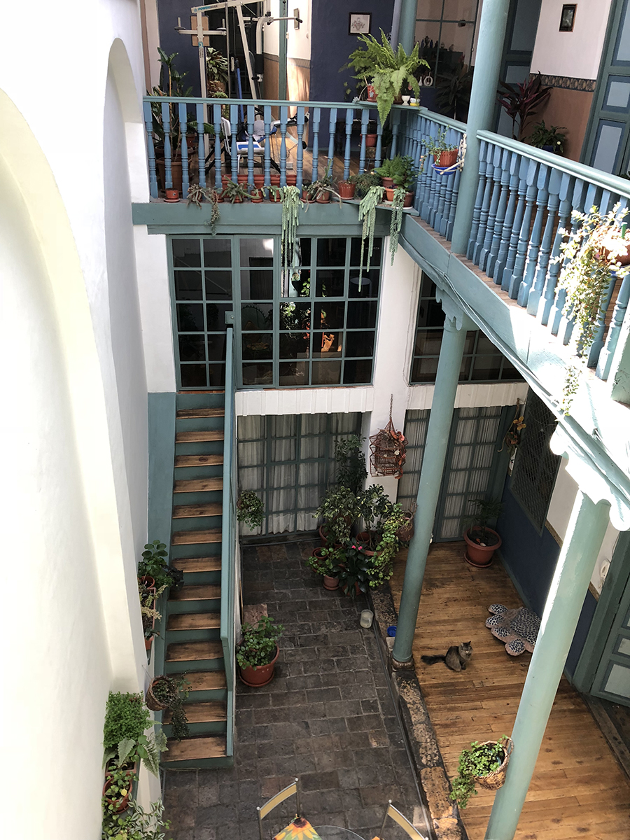 Casa Comercial (posibilidad Hostal) Centro de Cuenca