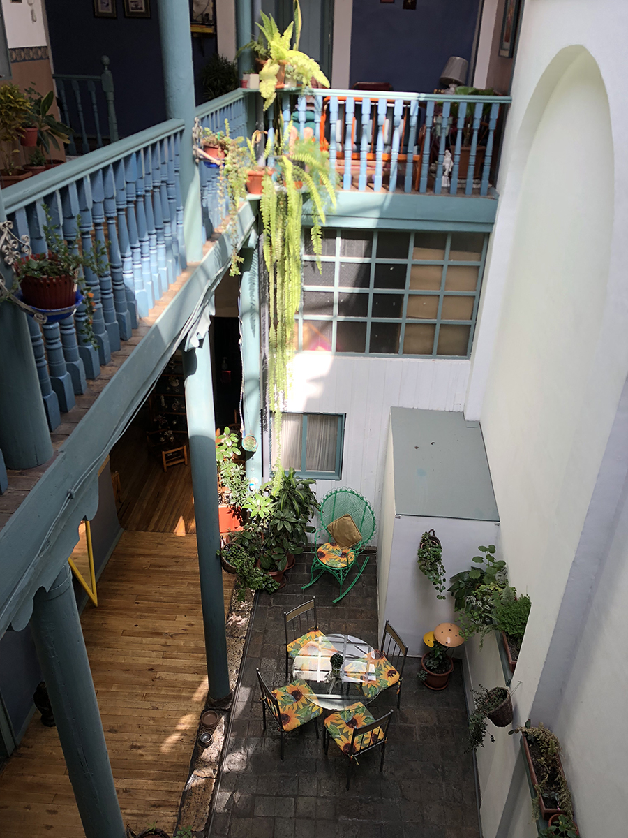 Casa Comercial (posibilidad Hostal) Centro de Cuenca