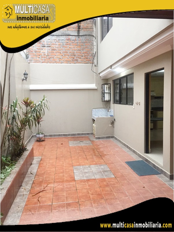 Casa en Venta a Crédito Sector Complejo CICA Cuenca-Ecuador