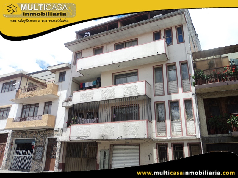 Edificio en Venta De Doce Departamentos y un local Comercial Sector Centro de la Ciudad Cuenca-Ecuador