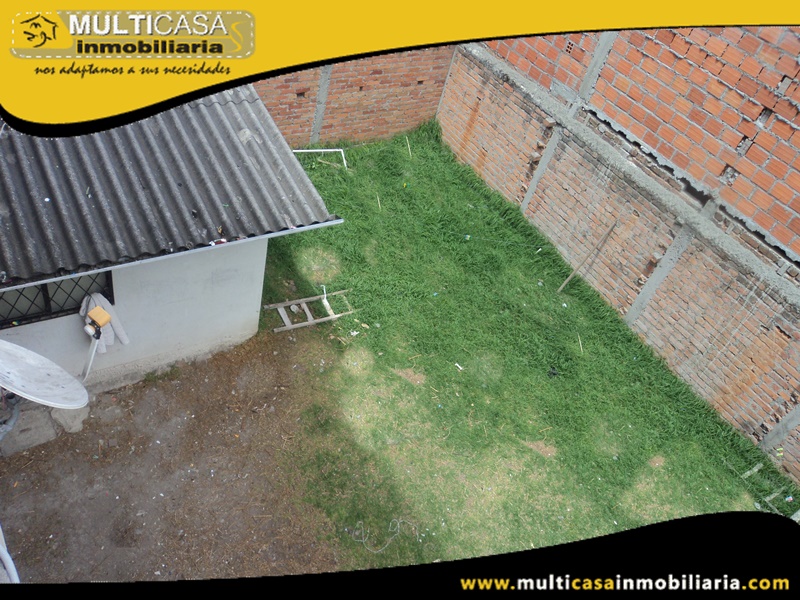 Edificio en Venta De Doce Departamentos y un local Comercial Sector Centro de la Ciudad Cuenca-Ecuador