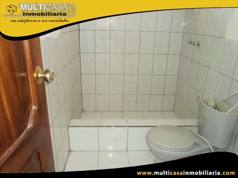 Casa Comercial en Venta a Crédito Sector Paute-Ecuador