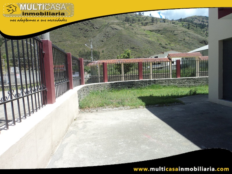 Casa Comercial en Venta a Crédito Sector Paute-Ecuador