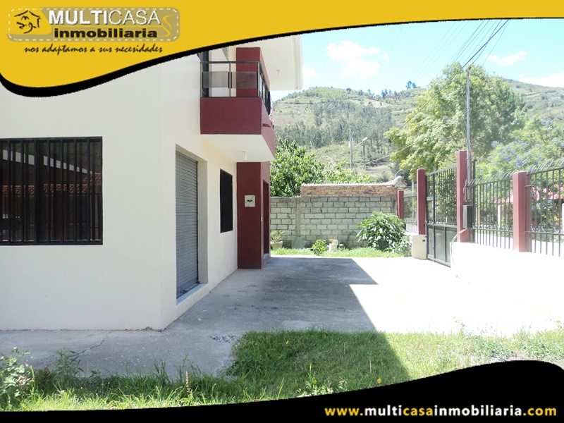 Casa Comercial en Venta a Crédito Sector Paute-Ecuador