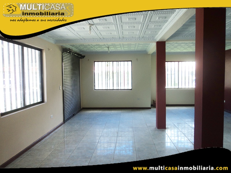 Casa Comercial en Venta a Crédito Sector Paute-Ecuador