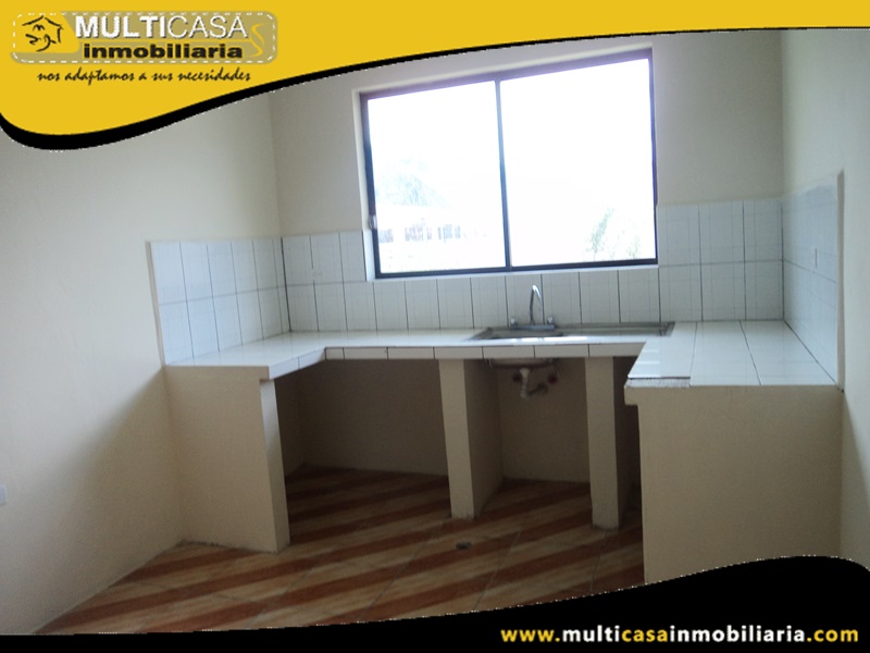 Casa Comercial en Venta a Crédito Sector Paute-Ecuador