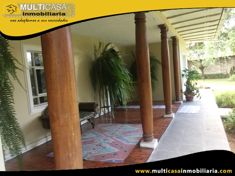 Casa Comercial en Venta a Crédito Sector Av. Primero Mayo Cuenca-Ecuador