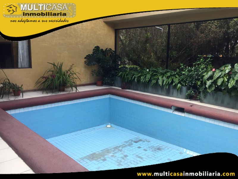 Casa Comercial en Venta a Crédito Sector Av. Primero Mayo Cuenca-Ecuador
