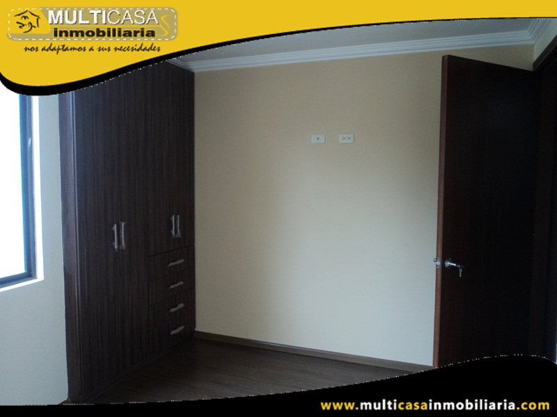 Casa en Venta a Crédito en Condominio Privado Sector El Cebollar Cuenca - Ecuador