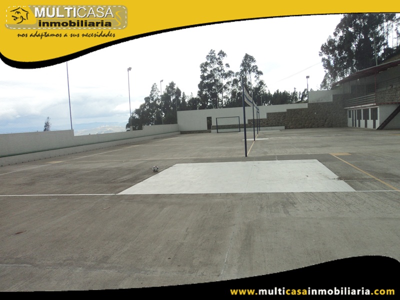 Se Arrienda Complejo Deportivo Sector San Joaquin Cuenca-Ecuador