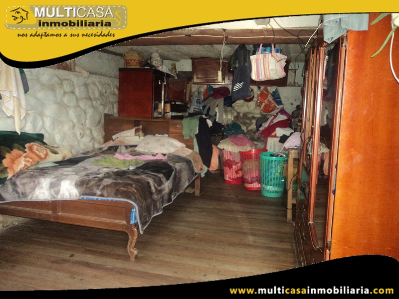 Casa de 5777 metros de terreno  en Venta a Crédito Sector Rayoloma Cuenca-Ecuador