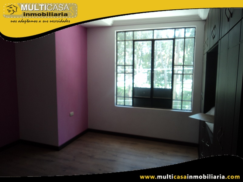 Casa en Venta de Dos Departamentos en Condominio Privado Sector Miraflores Cuenca-Ecuador