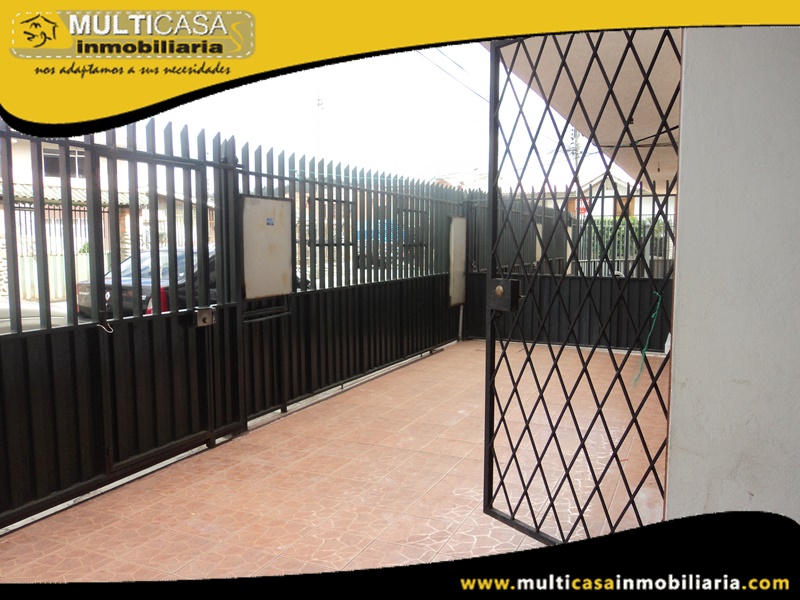 Edificio en Venta a Crédito de Cuatro Departamentos Sector Quinta Chica Cuenca-Ecuador