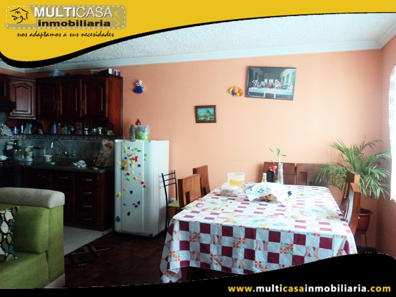 Edificio en Venta a Crédito de Cuatro Departamentos Sector Quinta Chica Cuenca-Ecuador