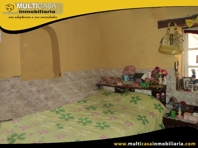 Casa Comercial con 12 Habitaciones en Venta a Crédito Sector Jardínes de San Joaquín Cuenca - Ecuador