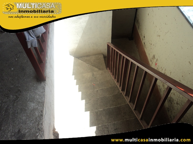 Casa Comercial con 12 Habitaciones en Venta a Crédito Sector Jardínes de San Joaquín Cuenca - Ecuador