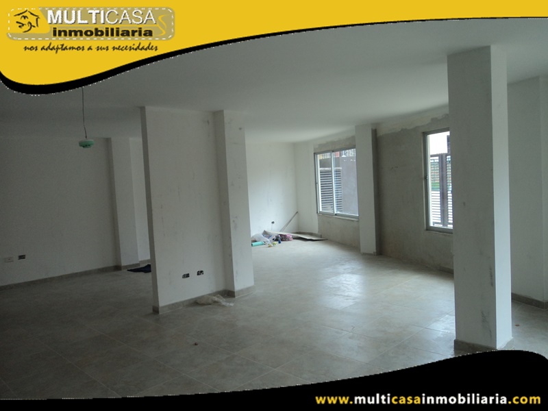 Local Comercial en Venta Sector Monay Shopping Cuenca-Ecuador
