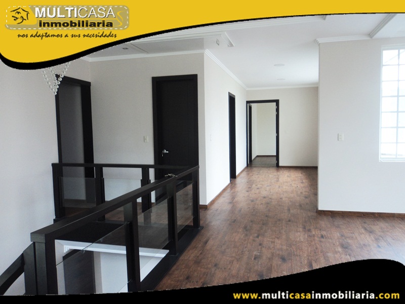 Casa en Venta a Crédito en Urbanización Privada Sector San Joaquín Cuenca-Ecuador