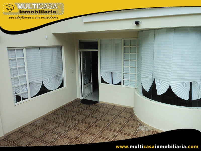 Casa en Venta a Crédito en Urbanización Privada Sector San Joaquín Cuenca-Ecuador