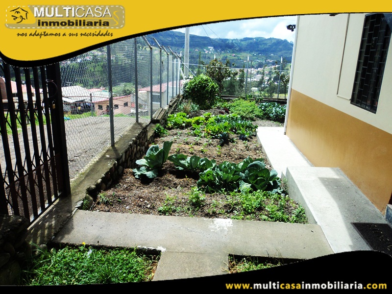 Casa en Venta a Crédito de Dos Departamentos y Dos Suites Sector Narancay Alto Cuenca - Ecuador