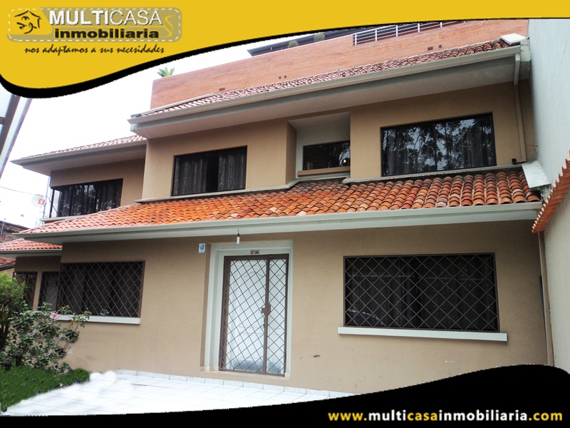 Arriendo Casa Sector Tres Puentes Cuenca - Ecuador