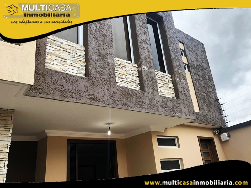 Casa en Venta a Crédito en Condominio Privado Sector Narancay Cuenca-Ecuador
